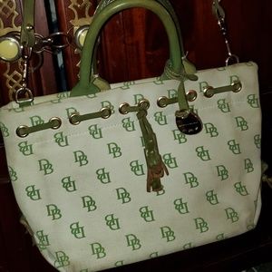 Dooney & Bourke Tote